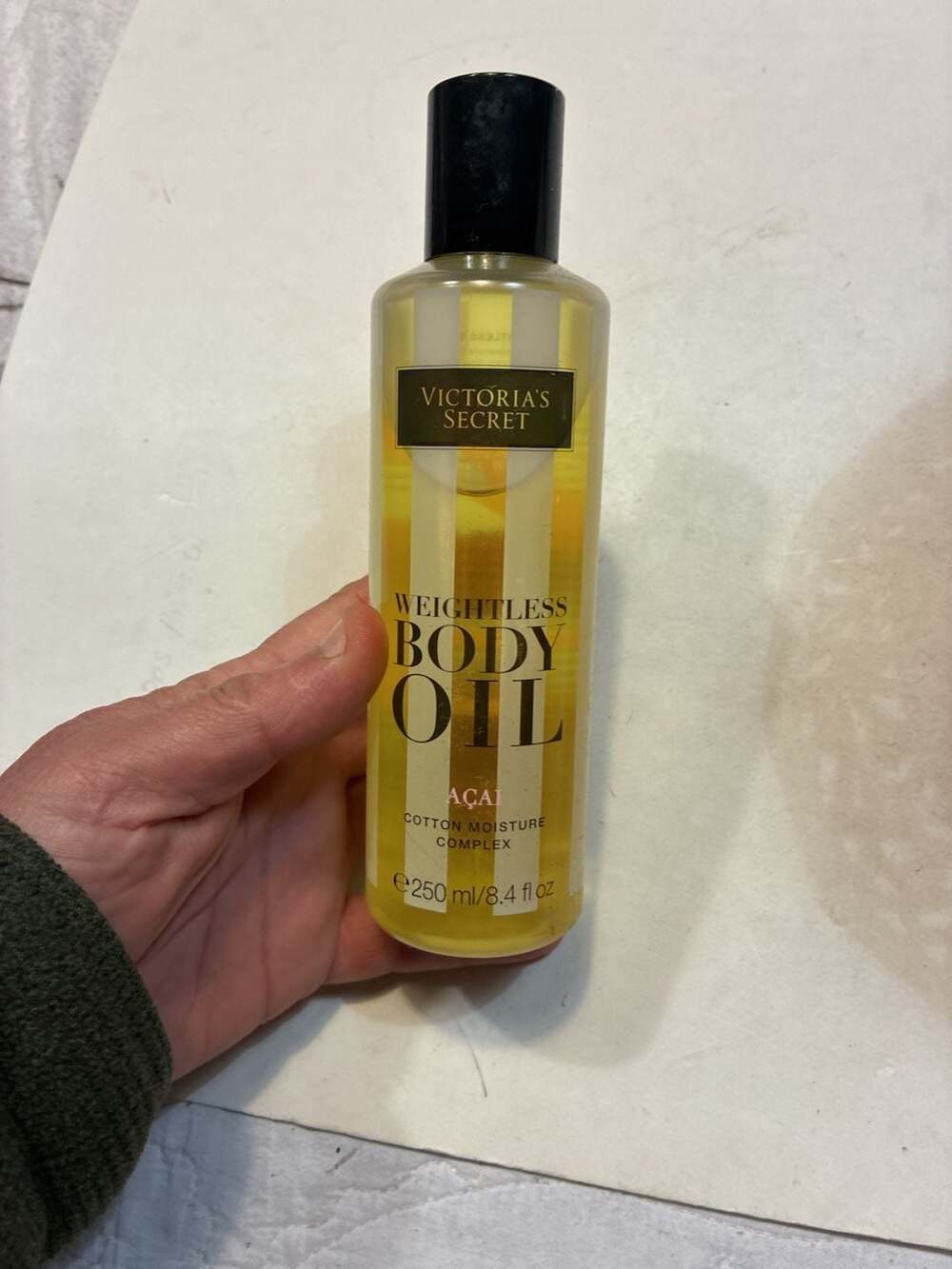 Victoria's Secret Weightless Body Oil Açai Cotton Moisture Complex 8.4 fl oz